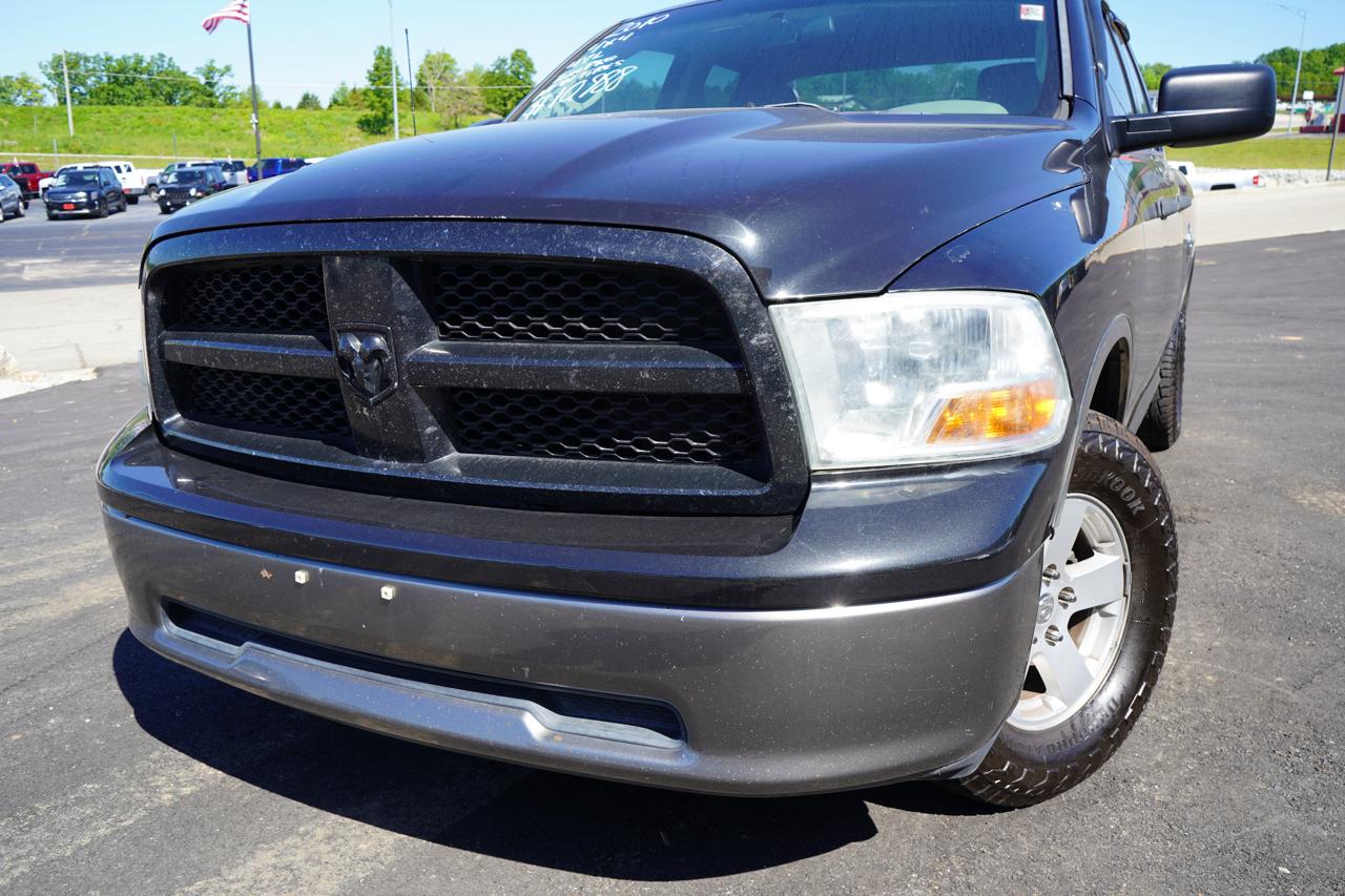 Dodge Ram 1500 4WD Quad Cab 140.5" ST 2010