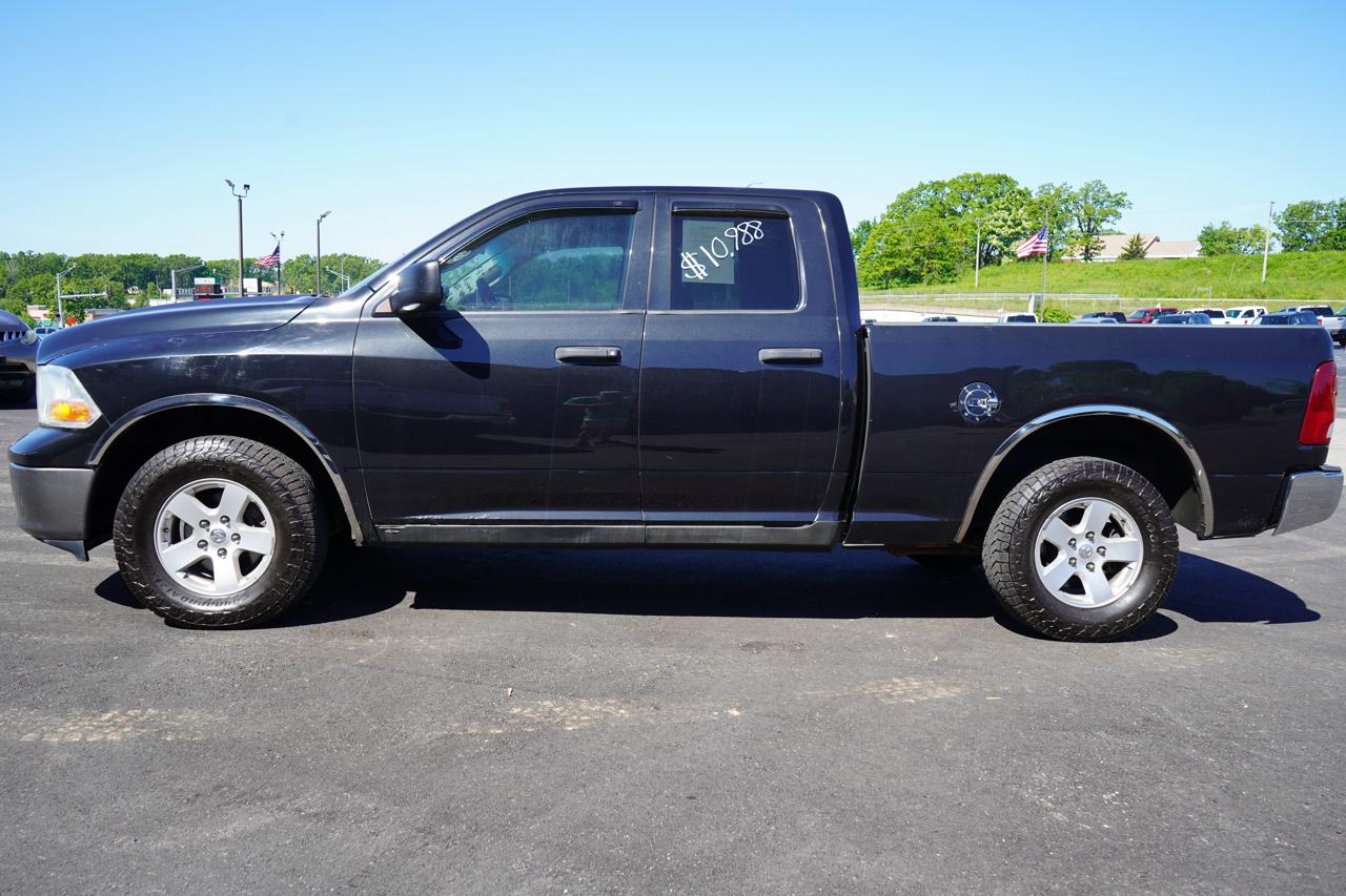 Dodge Ram 1500 4WD Quad Cab 140.5" ST 2010