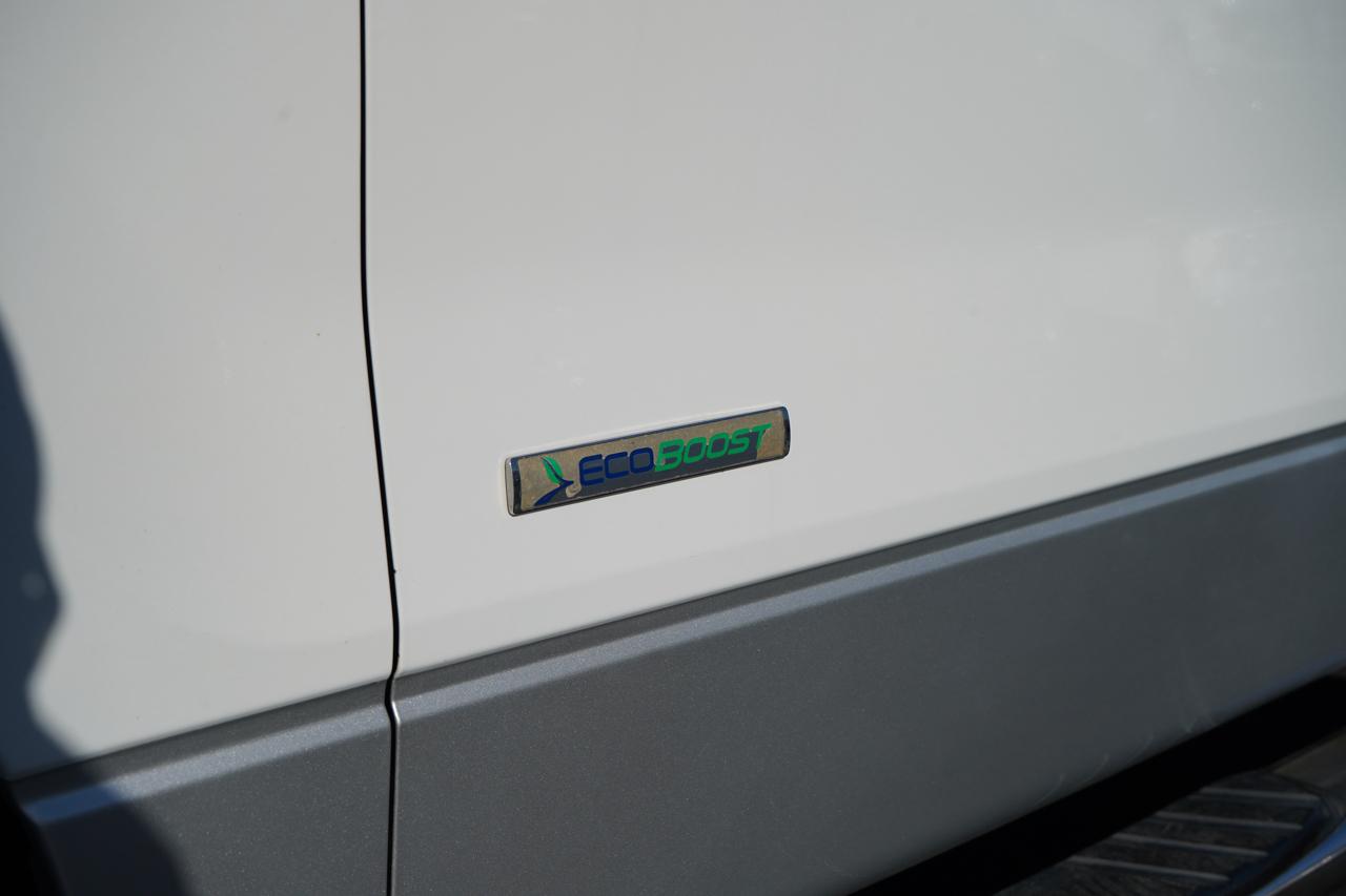 Ford F-150 4WD SuperCrew 145" Platinum 2011