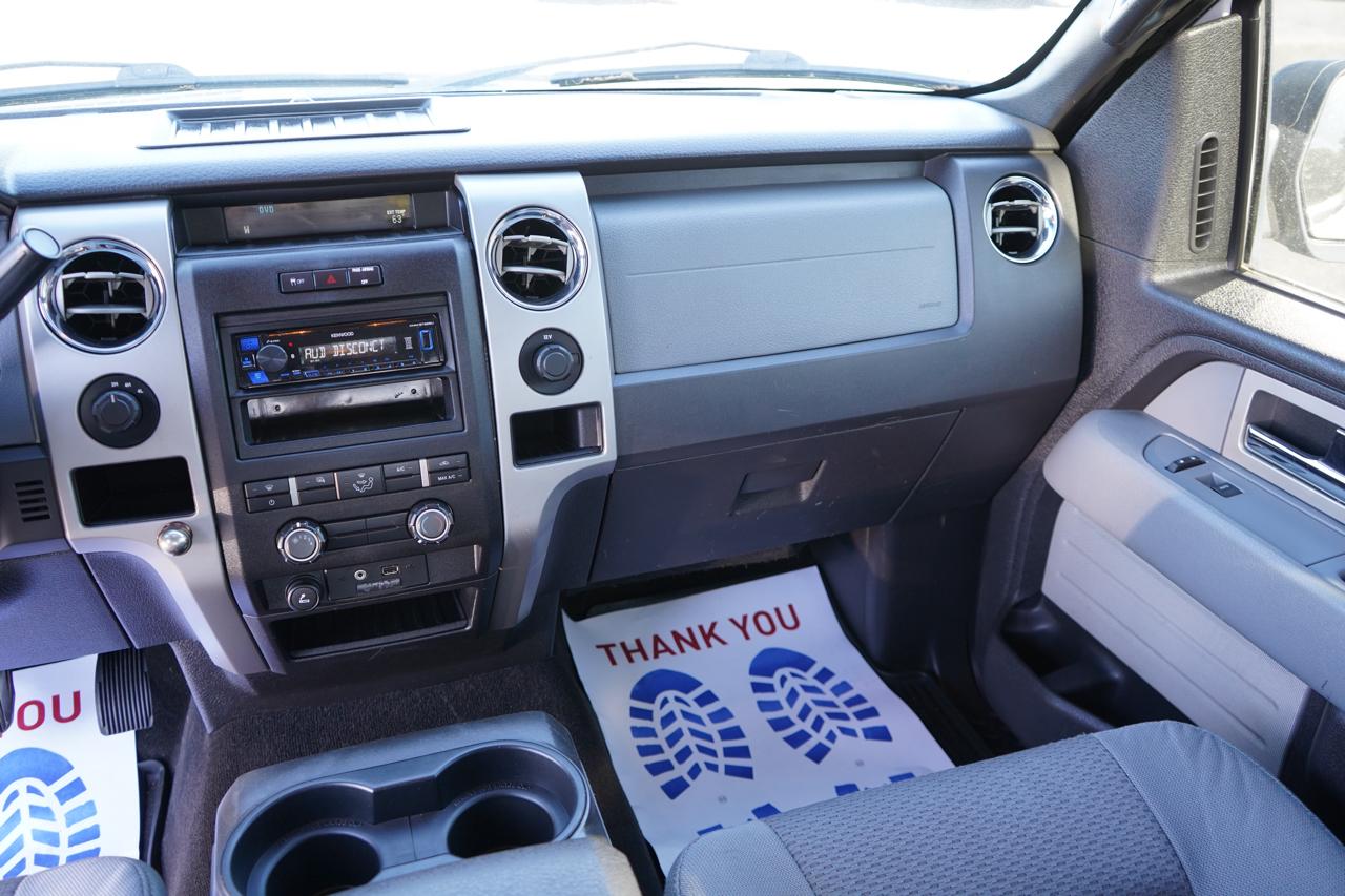Ford F-150 4WD SuperCrew 145" Platinum 2011