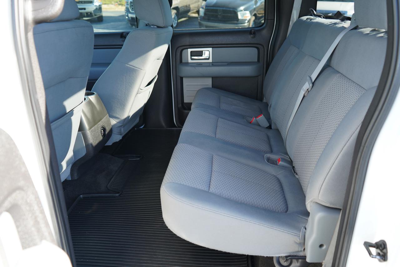 Ford F-150 4WD SuperCrew 145" Platinum 2011