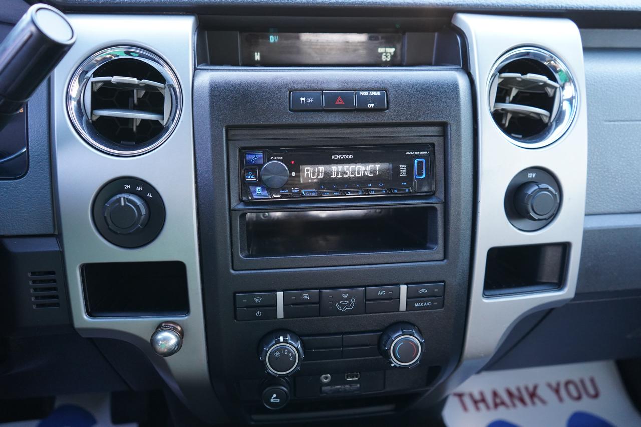 Ford F-150 4WD SuperCrew 145" Platinum 2011