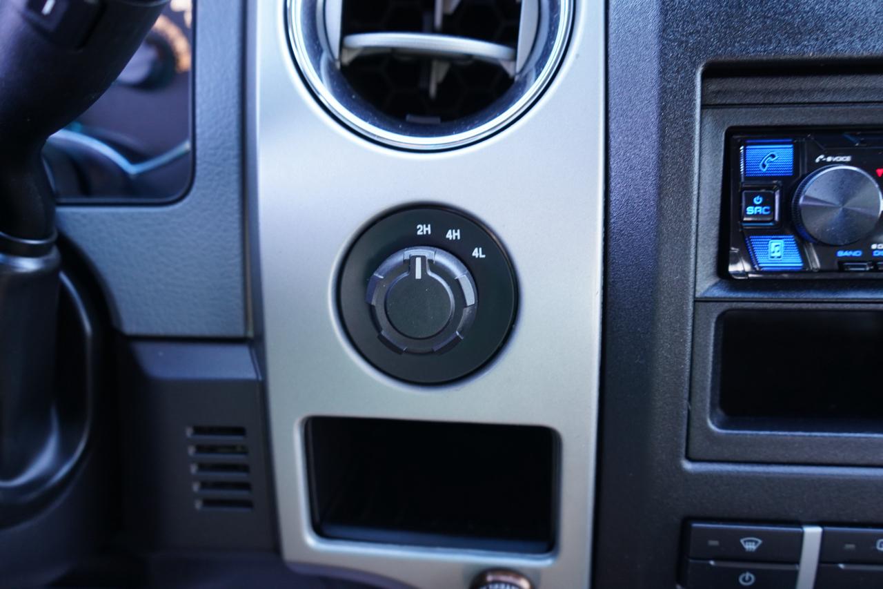 Ford F-150 4WD SuperCrew 145" Platinum 2011