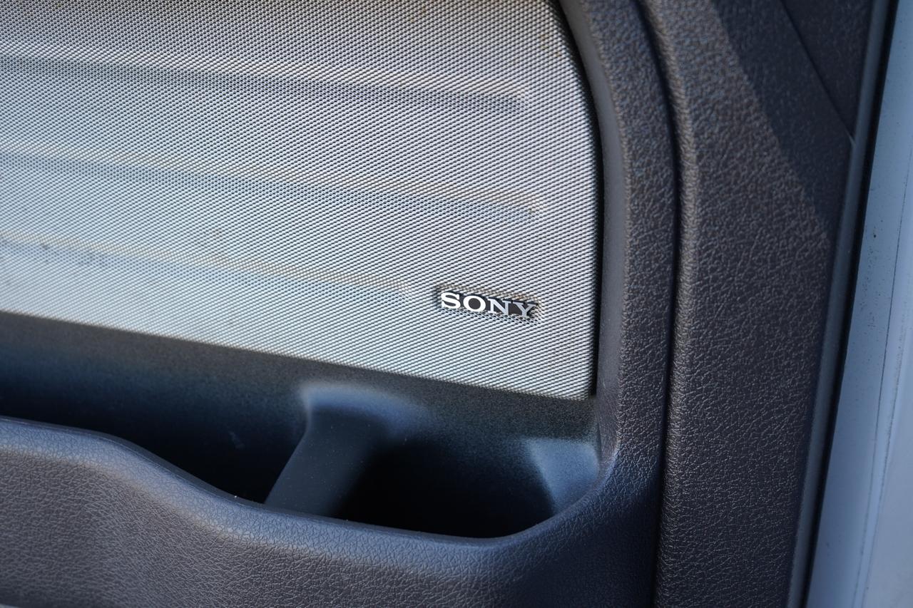 Ford F-150 4WD SuperCrew 145" Platinum 2011