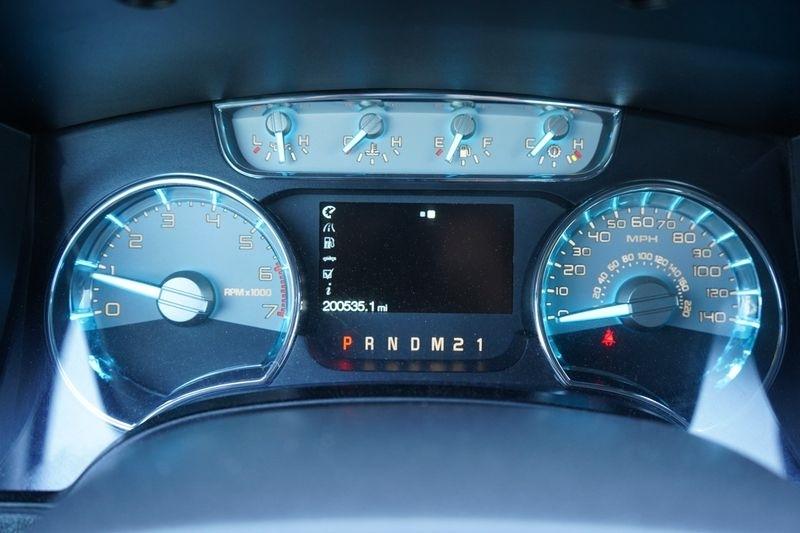 Ford F-150 Lariat 4WD SuperCrew 5.5' Box 2011