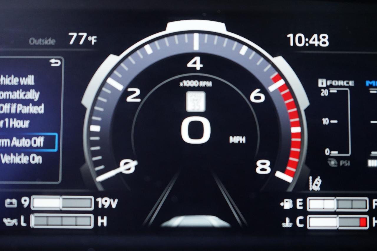 Toyota Tundra 4WD Limited Hybrid CrewMax 5.5' Bed (Natl) 2022