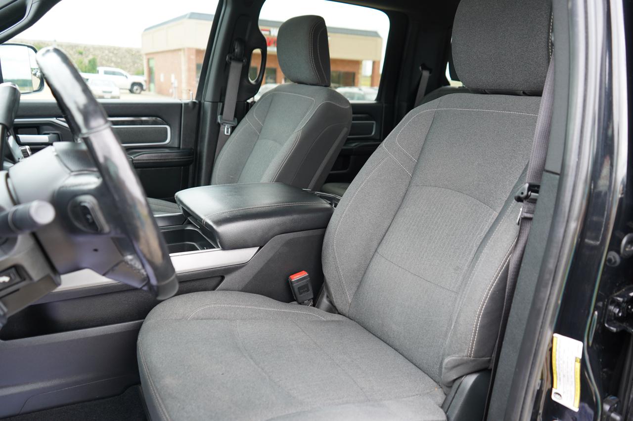 RAM 2500 Big Horn 4x4 Crew Cab 6'4" Box 2019