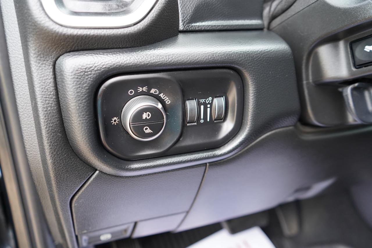 RAM 2500 Big Horn 4x4 Crew Cab 6'4" Box 2019
