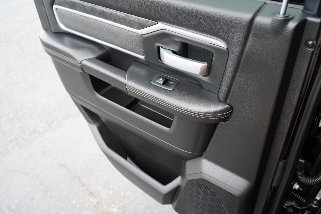RAM 2500 Big Horn 4x4 Crew Cab 6'4" Box 2019