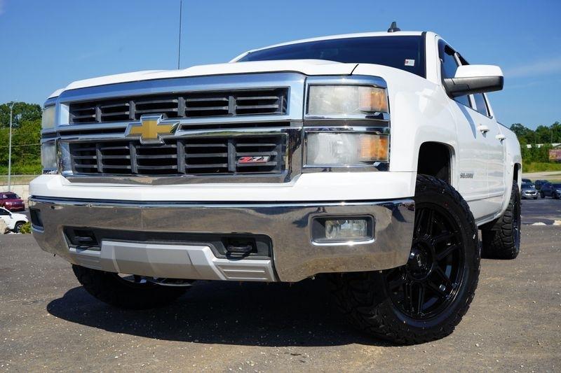 Chevrolet Silverado 1500 4WD Crew Cab 143.5" LT w/2LT 2015