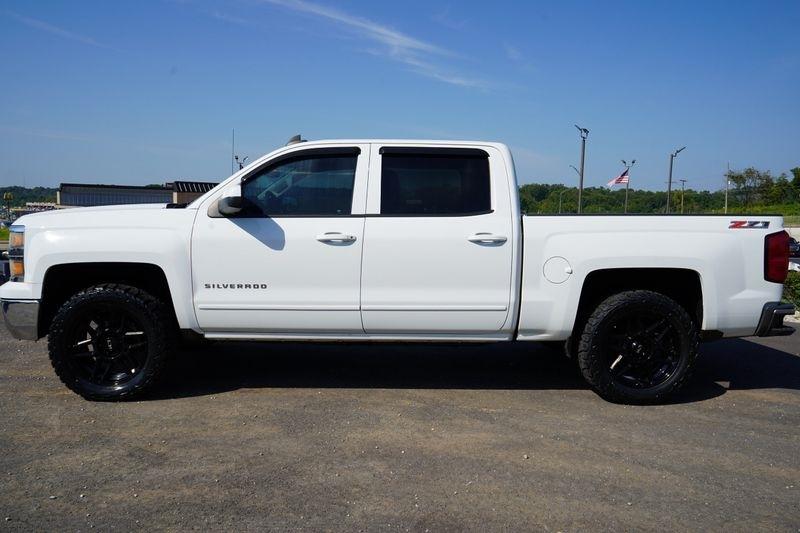 Chevrolet Silverado 1500 4WD Crew Cab 143.5" LT w/2LT 2015