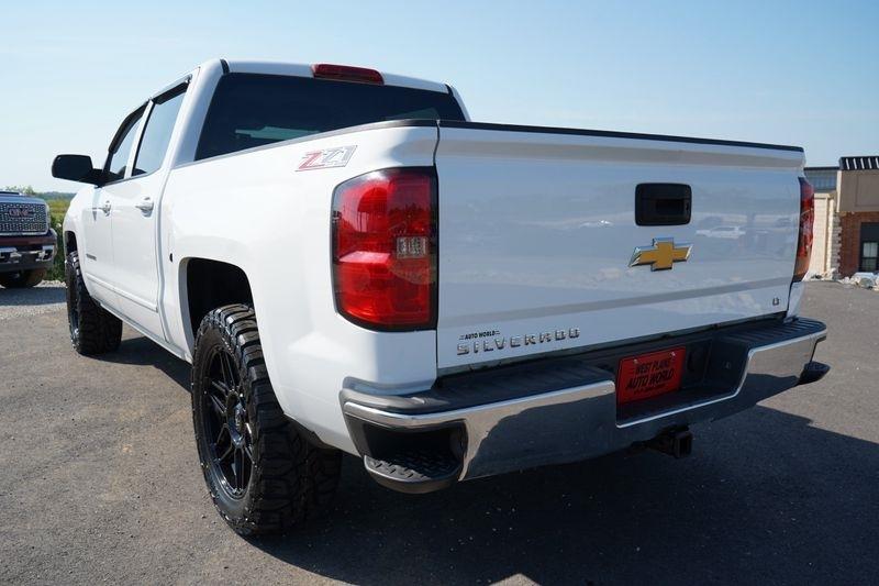 Chevrolet Silverado 1500 4WD Crew Cab 143.5" LT w/2LT 2015