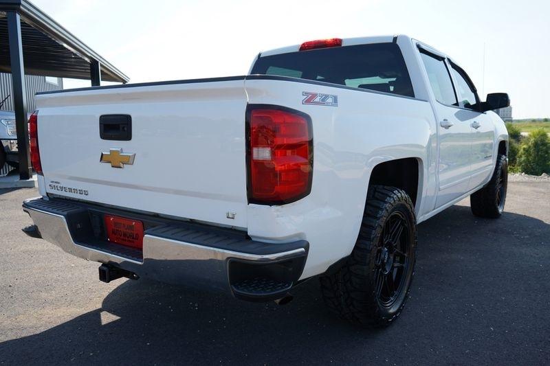 Chevrolet Silverado 1500 4WD Crew Cab 143.5" LT w/2LT 2015