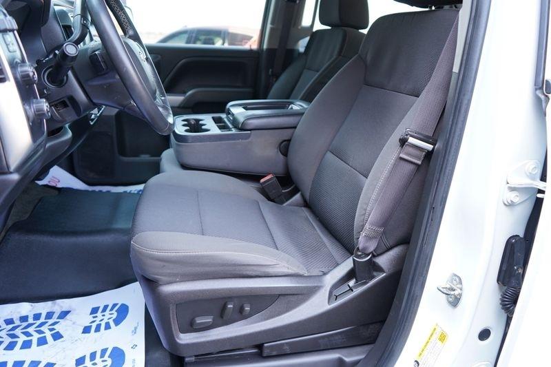 Chevrolet Silverado 1500 4WD Crew Cab 143.5" LT w/2LT 2015