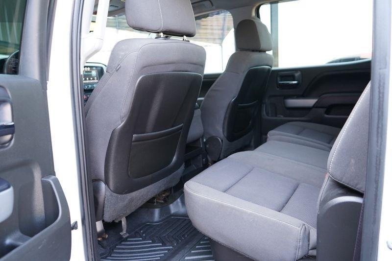 Chevrolet Silverado 1500 4WD Crew Cab 143.5" LT w/2LT 2015