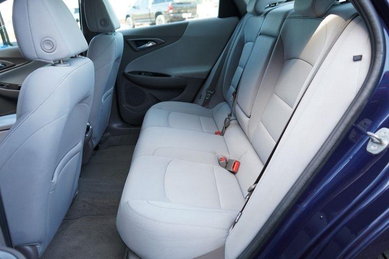 Chevrolet Malibu 4dr Sdn LT w/1LT 2016