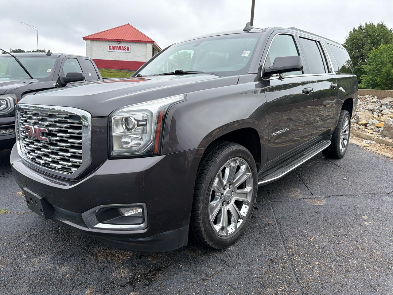 2018 GMC Yukon 4WD SLE's photo