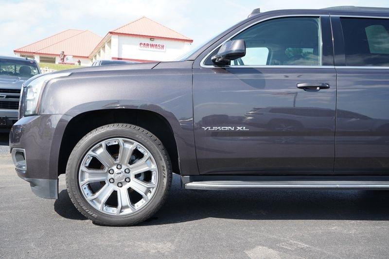 GMC Yukon XL 4WD 4dr SLE 2018