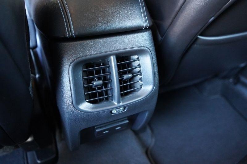 Jeep Cherokee Latitude Plus FWD 2019