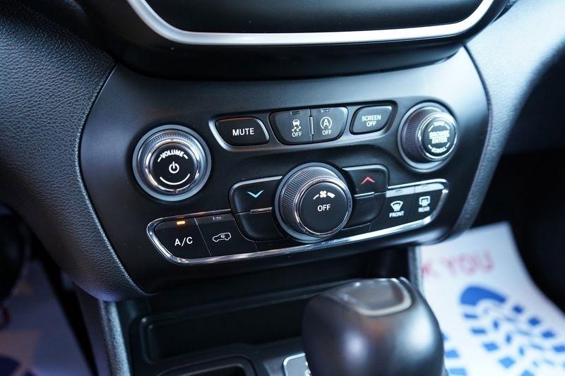 Jeep Cherokee Latitude Plus FWD 2019