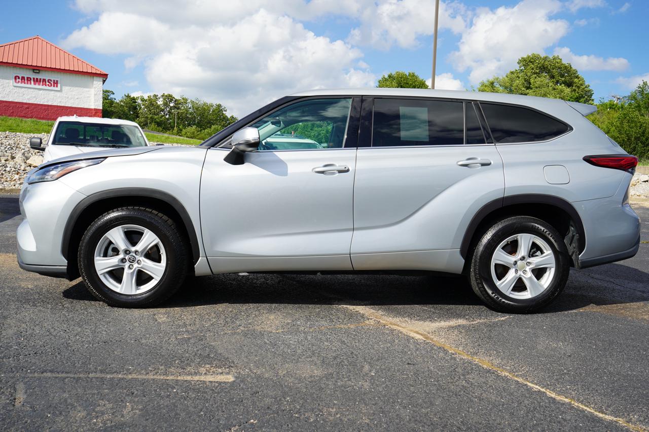 Toyota Highlander LE FWD (Natl) 2020