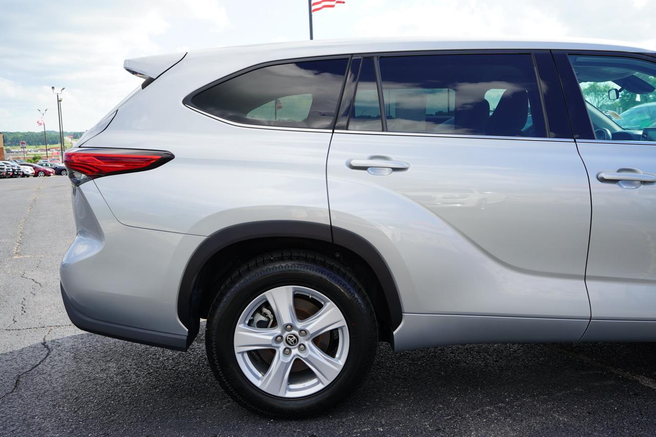Toyota Highlander LE FWD (Natl) 2020