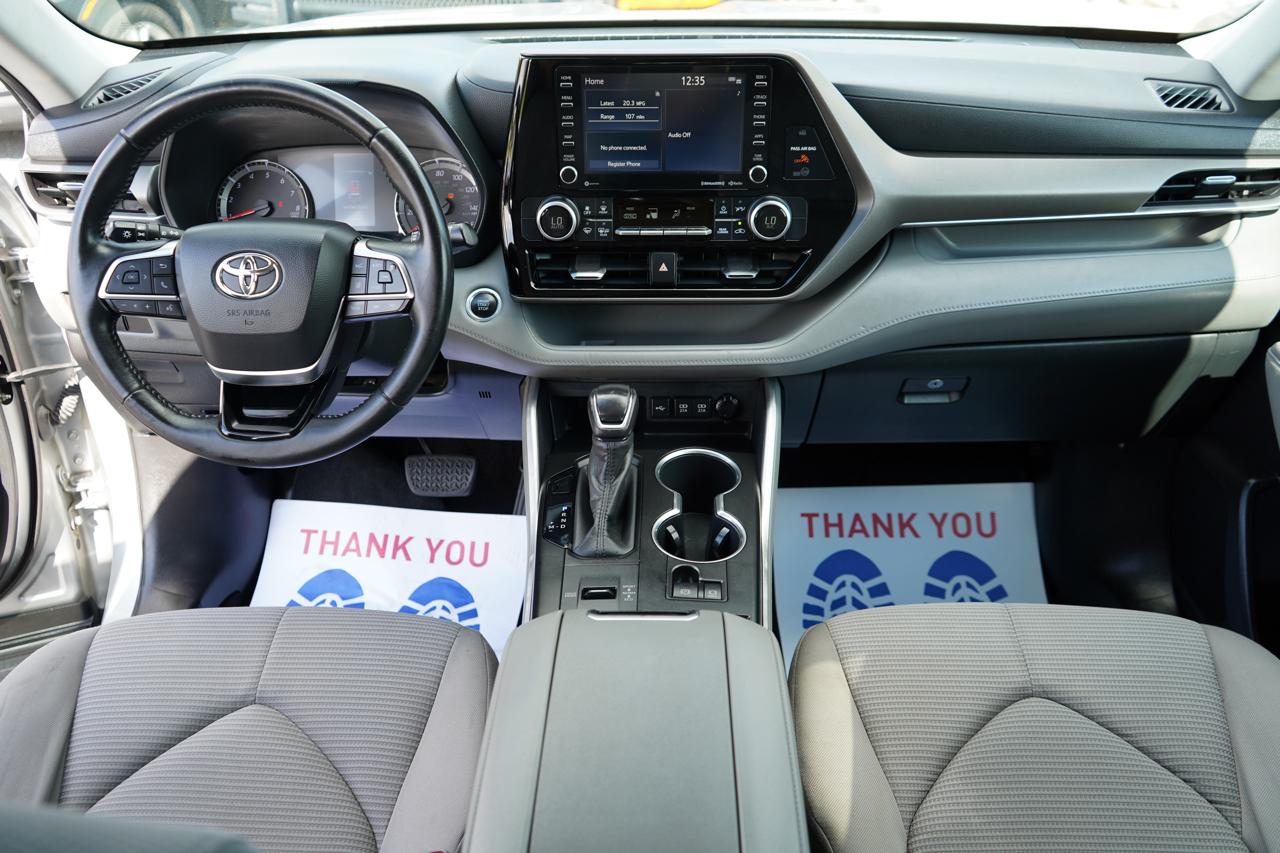 Toyota Highlander LE FWD (Natl) 2020