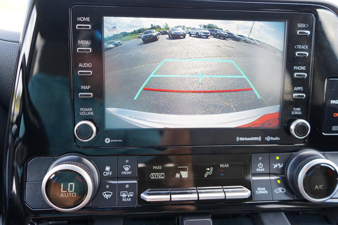 Toyota Highlander LE FWD (Natl) 2020