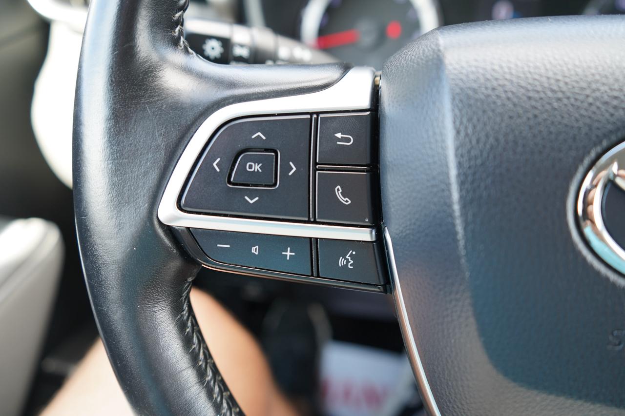 Toyota Highlander LE FWD (Natl) 2020