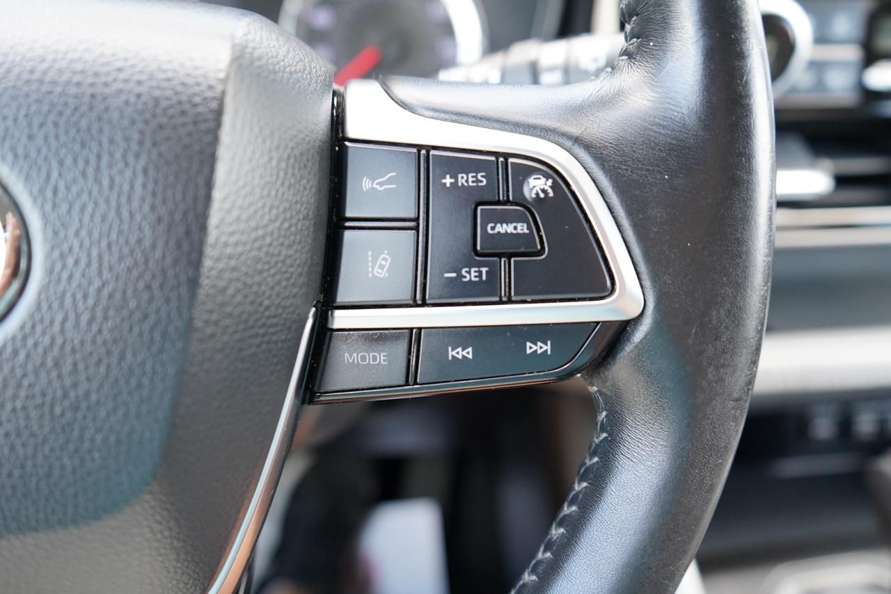 Toyota Highlander LE FWD (Natl) 2020