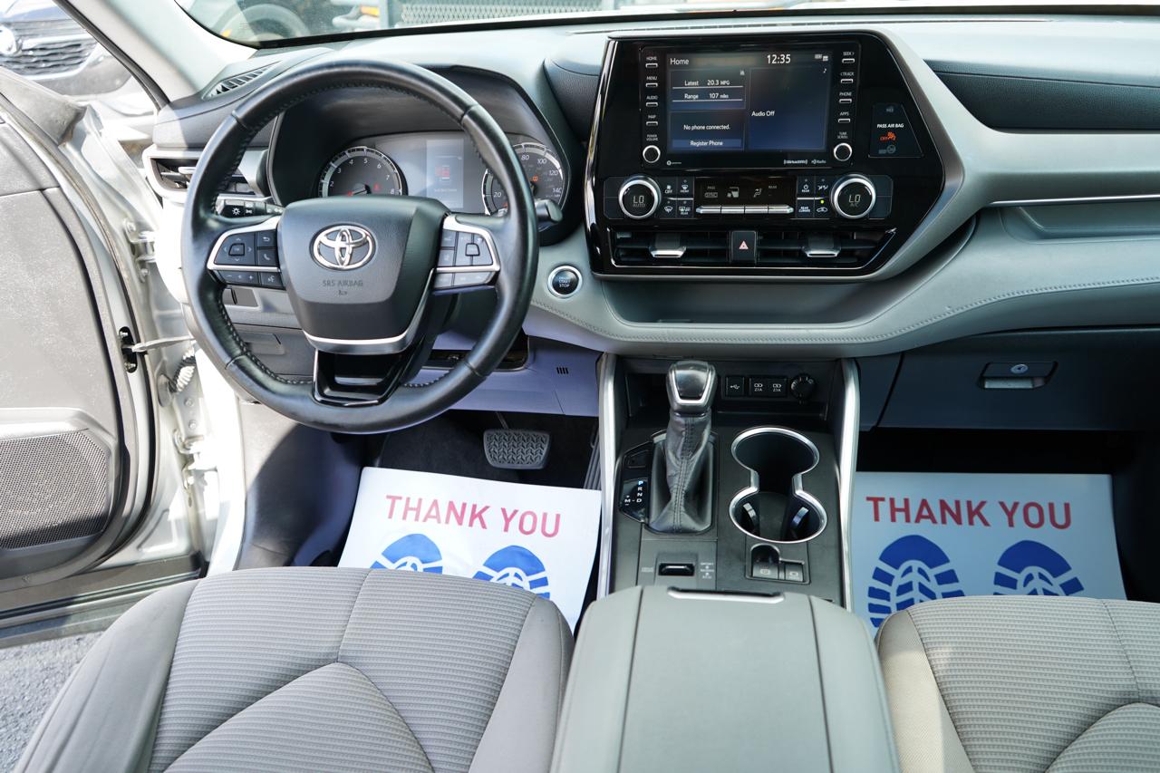 Toyota Highlander LE FWD (Natl) 2020