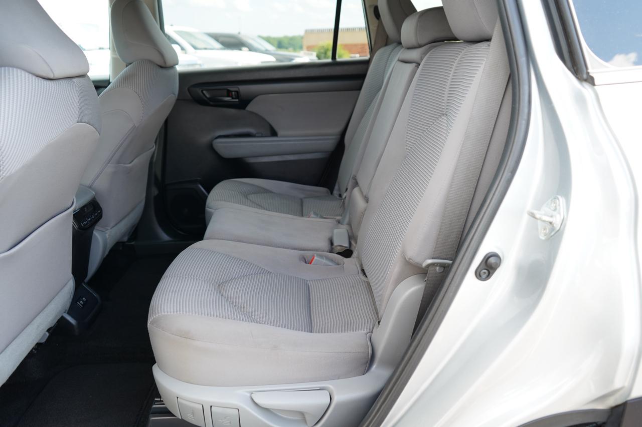 Toyota Highlander LE FWD (Natl) 2020