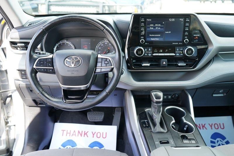 Toyota Highlander LE FWD (Natl) 2020