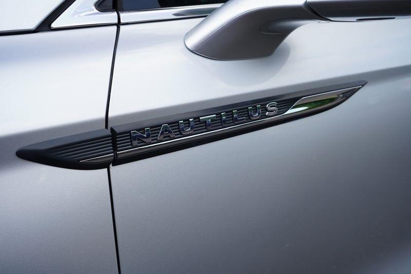Lincoln Nautilus Reserve AWD 2019