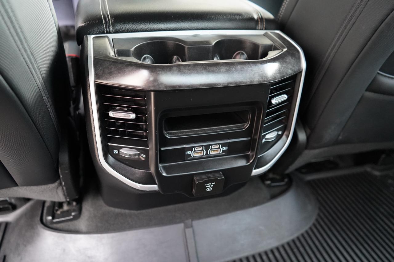 RAM 1500 Big Horn 4x4 Crew Cab 5'7" Box 2022