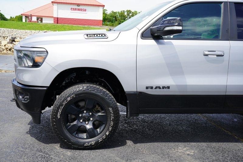 RAM 1500 Big Horn 4x4 Crew Cab 5'7" Box 2022