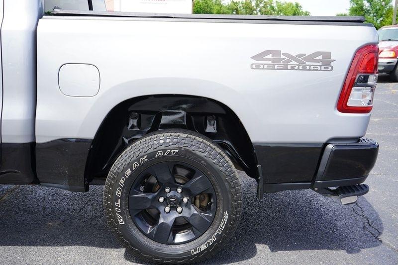 RAM 1500 Big Horn 4x4 Crew Cab 5'7" Box 2022