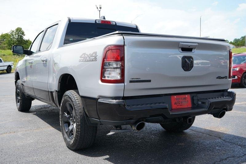 RAM 1500 Big Horn 4x4 Crew Cab 5'7" Box 2022