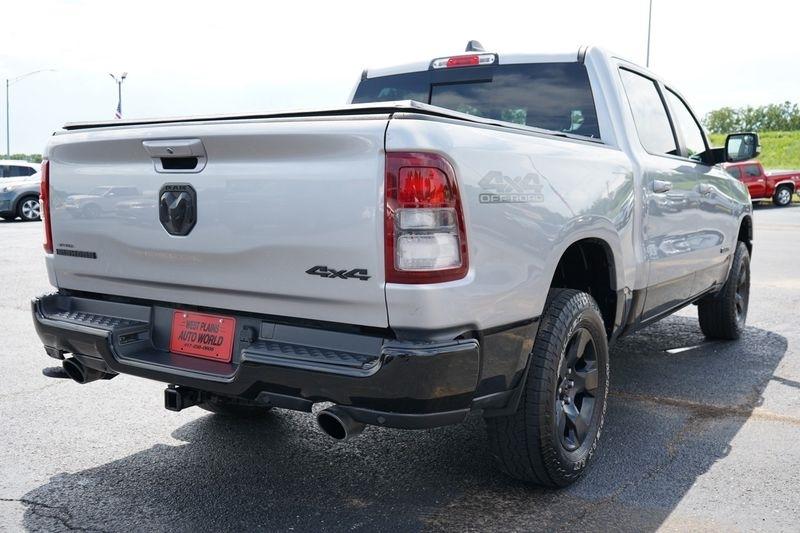 RAM 1500 Big Horn 4x4 Crew Cab 5'7" Box 2022