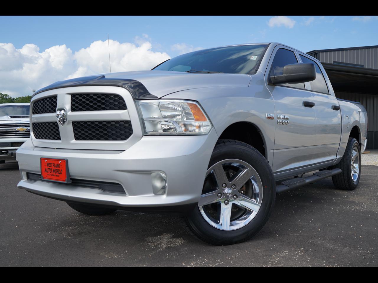 RAM 1500 4WD Crew Cab 140.5" Express 2014