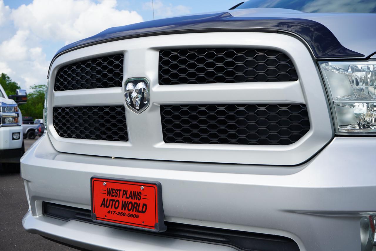 RAM 1500 4WD Crew Cab 140.5" Express 2014