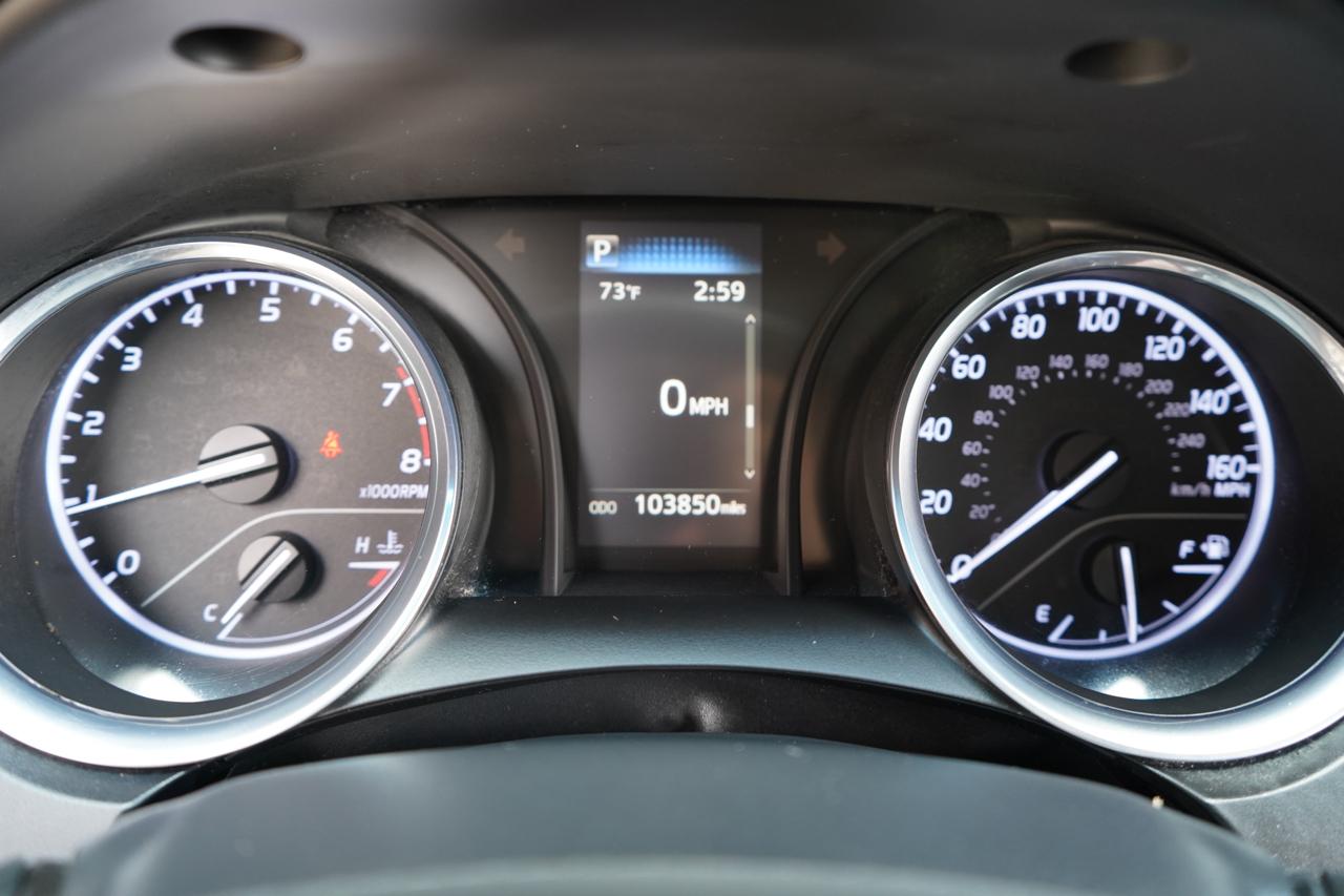 Toyota Camry SE Auto (Natl) 2020