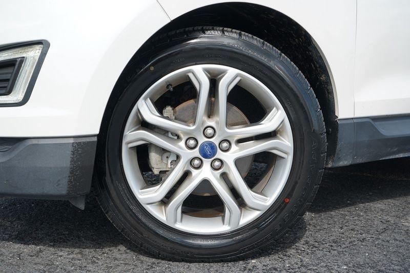 Ford Edge 4dr Titanium FWD 2016