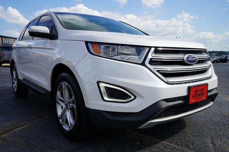 Ford Edge 4dr Titanium FWD 2016