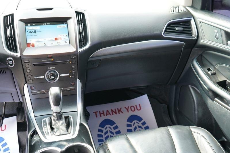Ford Edge 4dr Titanium FWD 2016
