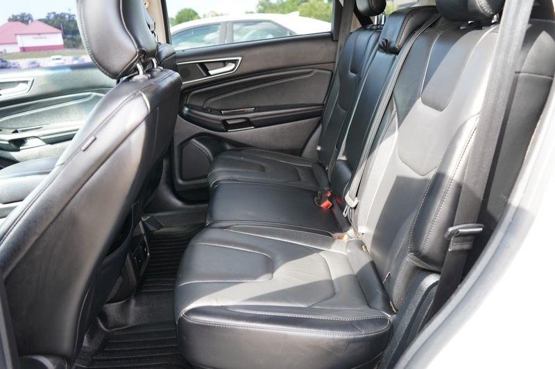 Ford Edge 4dr Titanium FWD 2016