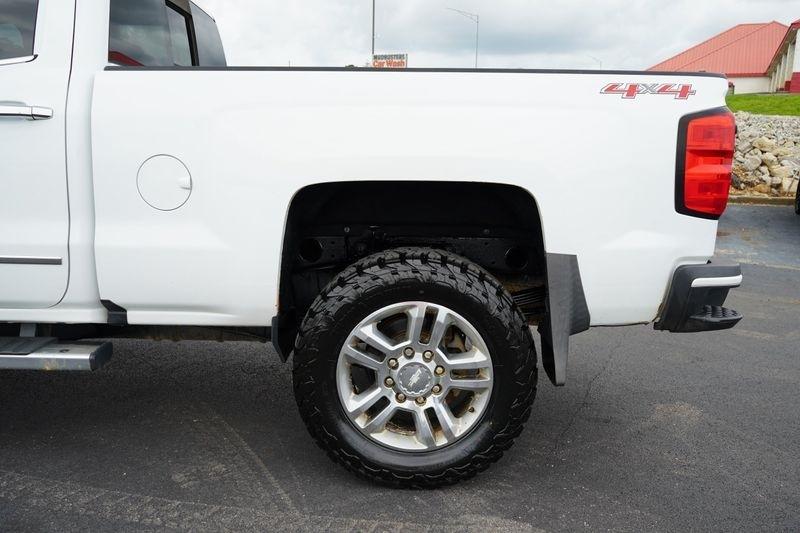 Chevrolet Silverado 2500HD 4WD Crew Cab 153.7" High Country 2017