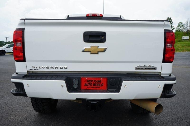 Chevrolet Silverado 2500HD 4WD Crew Cab 153.7" High Country 2017