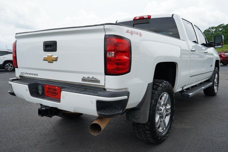 Chevrolet Silverado 2500HD 4WD Crew Cab 153.7" High Country 2017