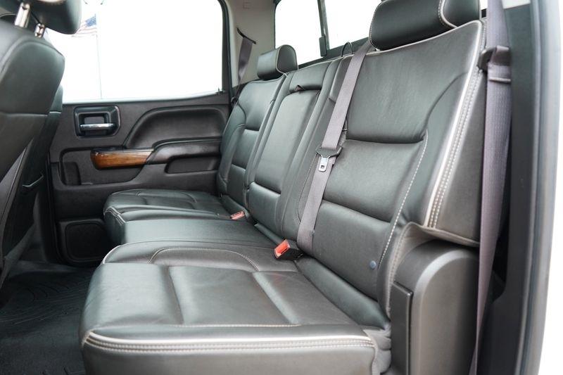 Chevrolet Silverado 2500HD 4WD Crew Cab 153.7" High Country 2017